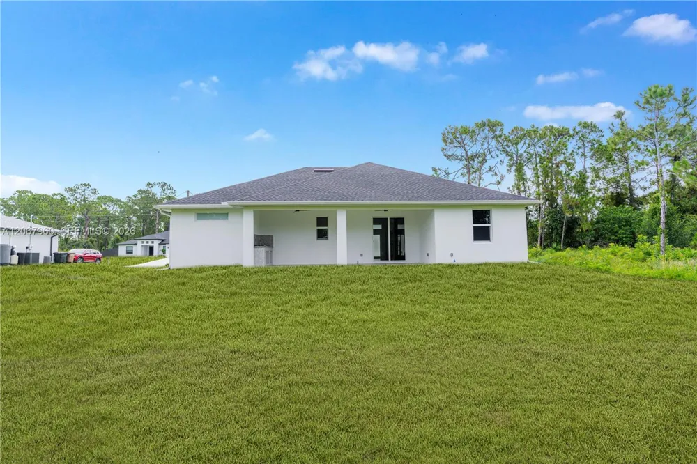 1113 Henry Ave Lehigh Acres, FL 3972