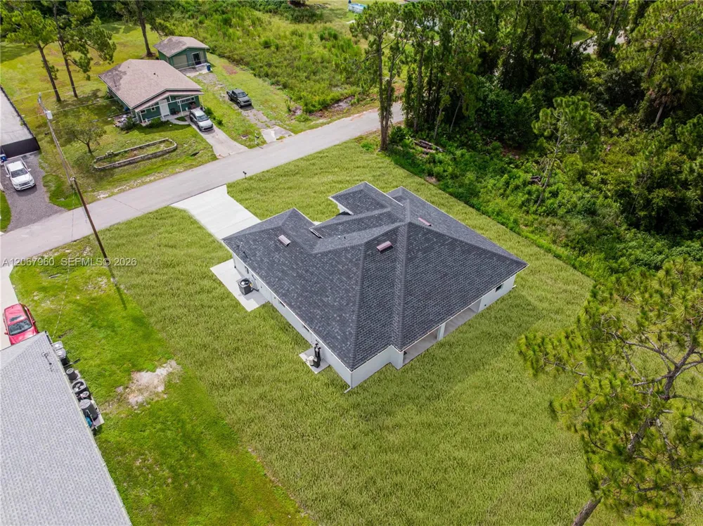 1113 Henry Ave Lehigh Acres, FL 3972