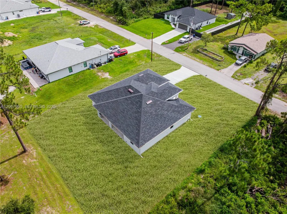 1113 Henry Ave Lehigh Acres, FL 3972