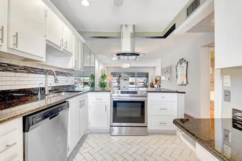 4070 Tivoli Court #307