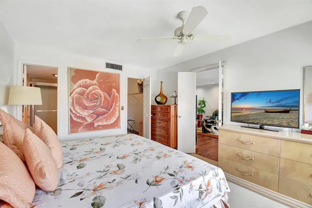 4070 Tivoli Court #307 Lake Worth, FL 33467