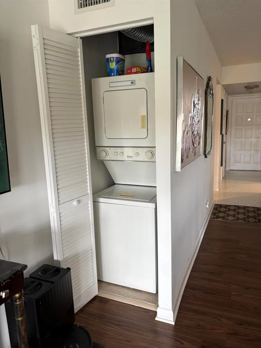 4070 Tivoli Court #307 Lake Worth, FL 33467