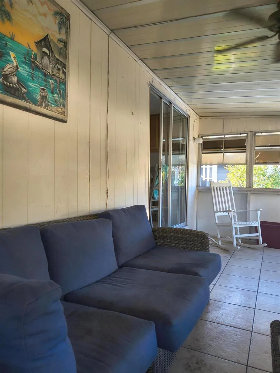 8294 SE SANDY LANE Hobe Sound, FL 33455