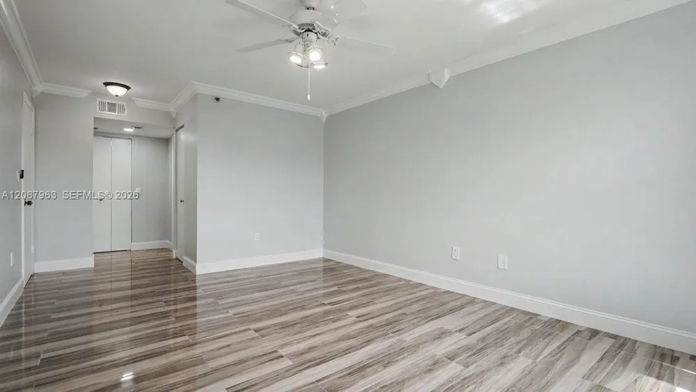 1300 Saint Charles Pl #417 Pembroke Pines, FL 33026