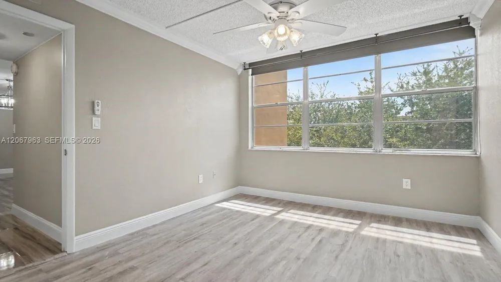 1300 Saint Charles Pl #417 Pembroke Pines, FL 33026