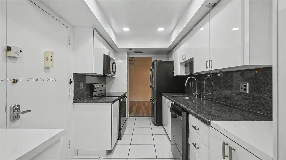 1300 Saint Charles Pl #417 Pembroke Pines, FL 33026