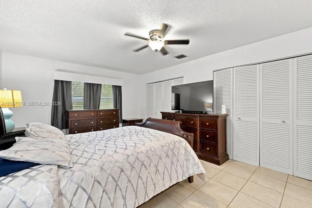 206 SE 1st Cir #13-B Boynton Beach, FL 33435