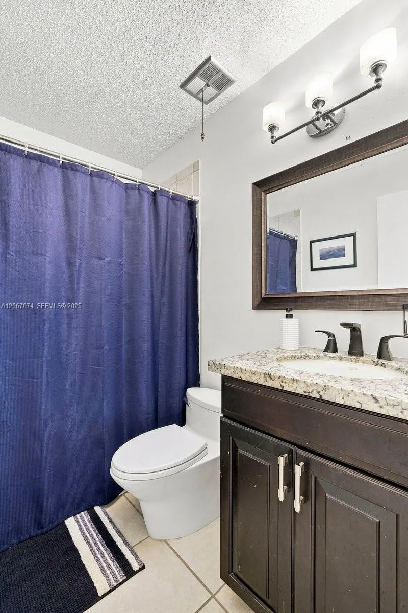 206 SE 1st Cir #13-B Boynton Beach, FL 33435