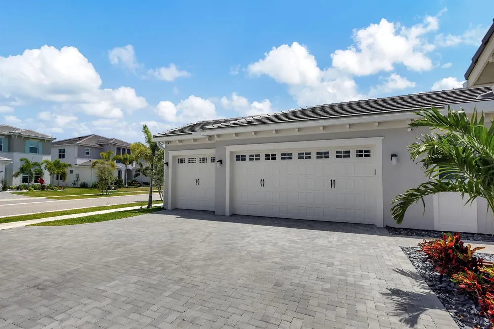 4964 Liberty Lane Westlake, FL 33470