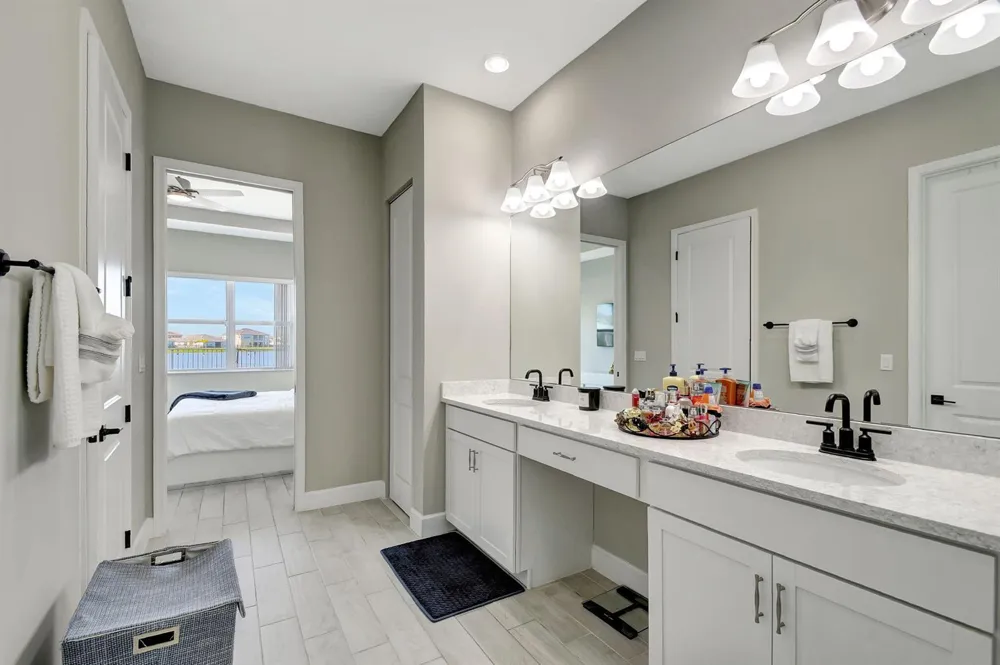 4964 Liberty Lane Westlake, FL 33470