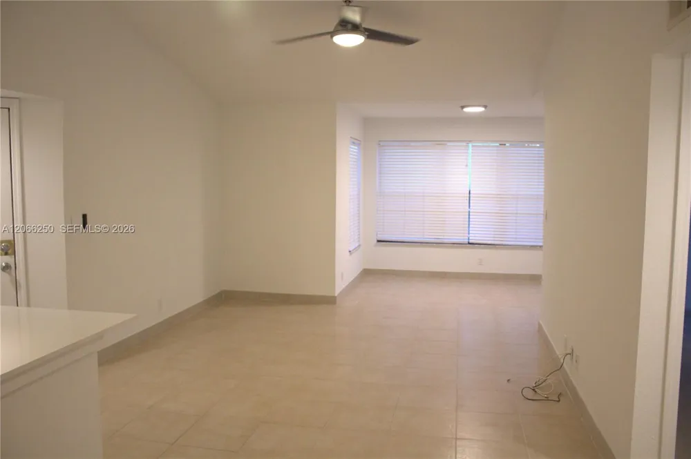 2826 S University Dr #3203 Davie, FL 33328