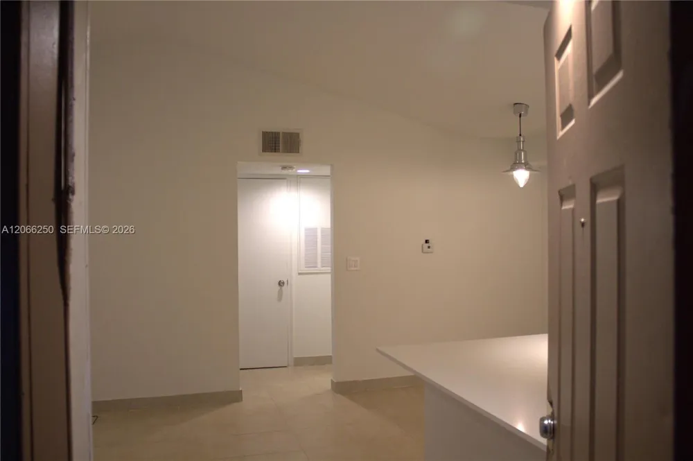 2826 S University Dr #3203 Davie, FL 33328