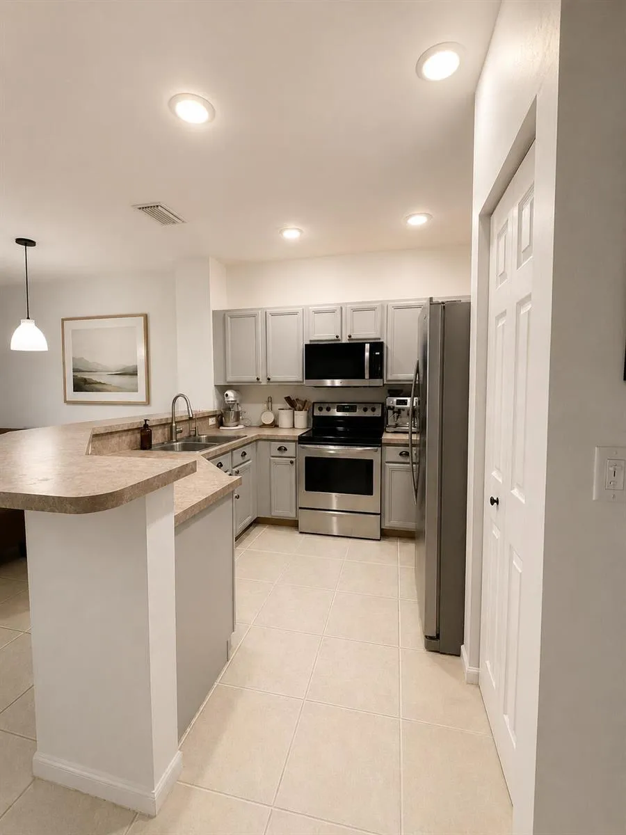 4799 PALMBROOKE CIRCLE West Palm Beach, FL 33417