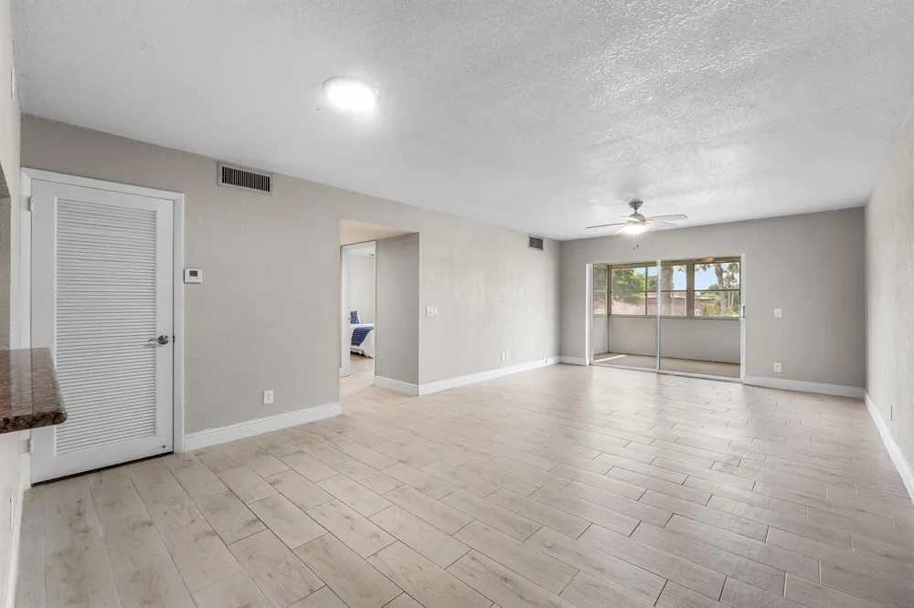 12005 Poinciana Boulevard #209 Royal Palm Beach, FL 33411