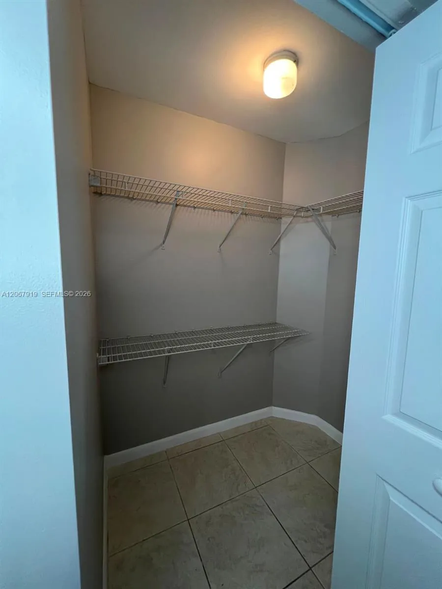 1591 Springside Dr #1591 Weston, FL 33326