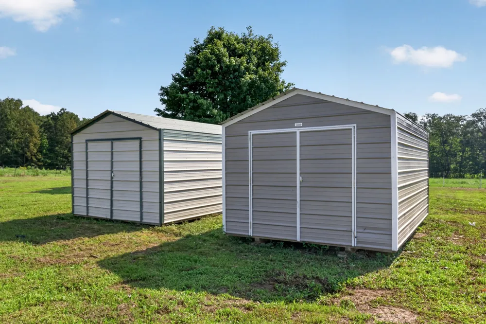 2054 Robinson Rd Smithville, TN 37166