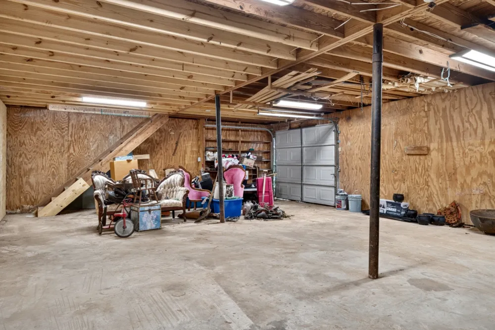 2054 Robinson Rd Smithville, TN 37166