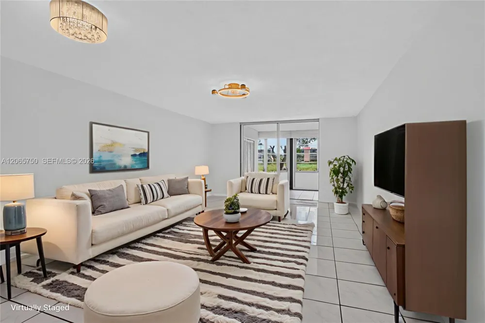7301 NW 1st St #106 Margate, FL 33063