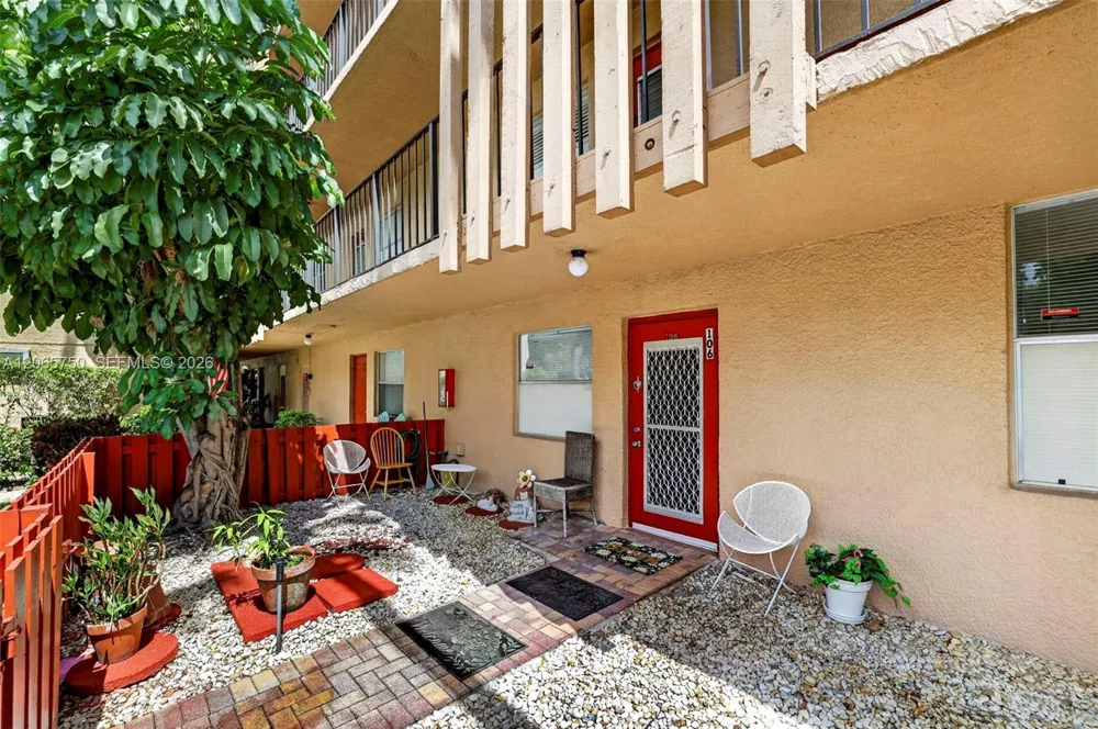 7301 NW 1st St #106 Margate, FL 33063