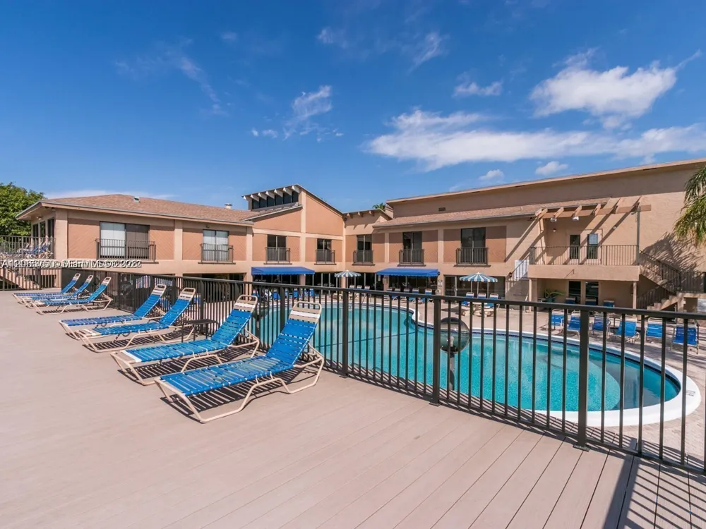 7301 NW 1st St #106 Margate, FL 33063