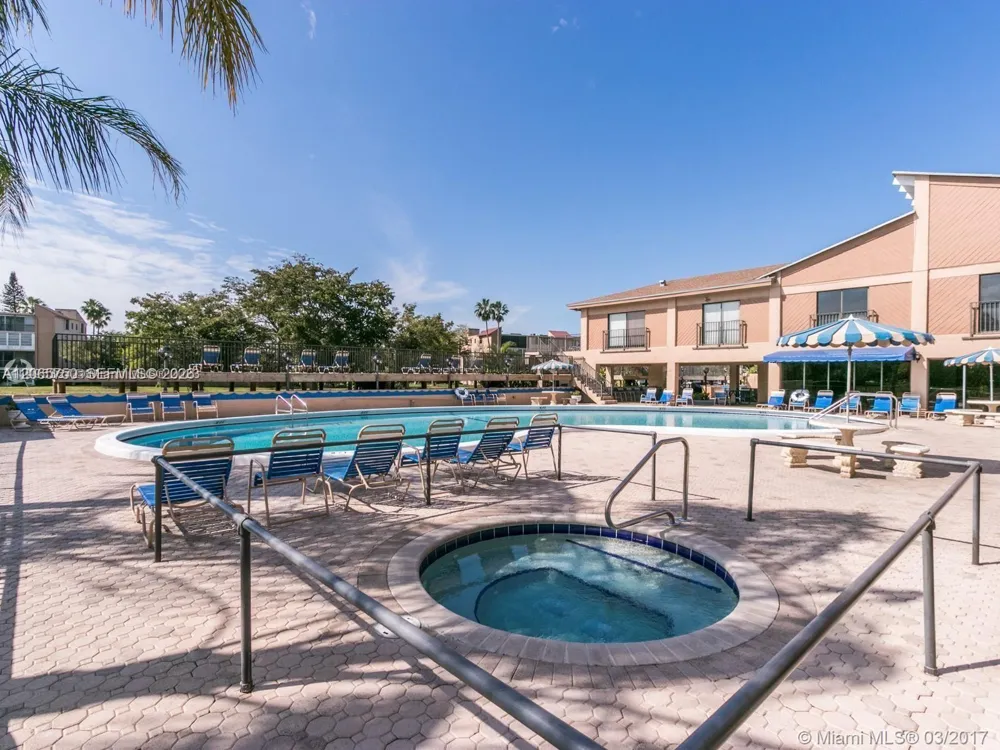 7301 NW 1st St #106 Margate, FL 33063