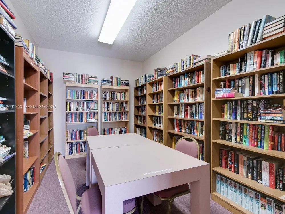 7301 NW 1st St #106 Margate, FL 33063