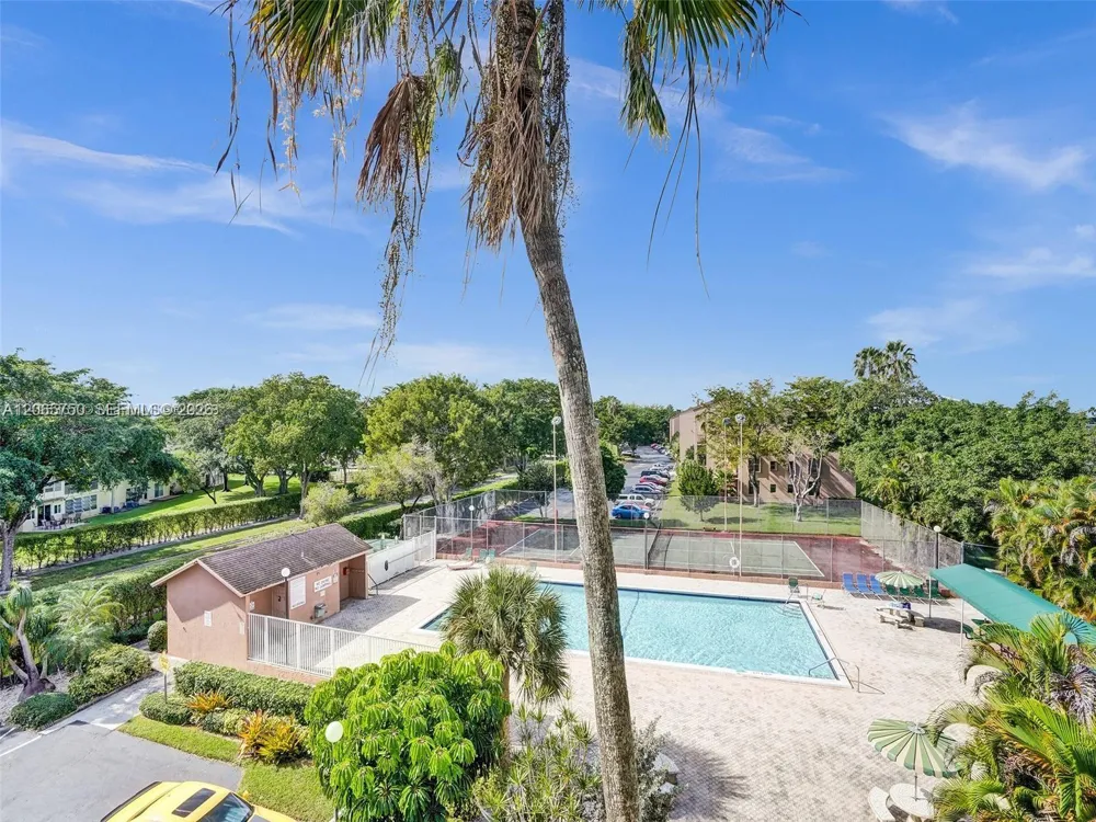 7301 NW 1st St #106 Margate, FL 33063