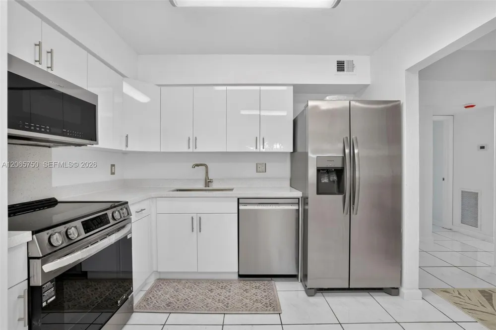 7301 NW 1st St #106 Margate, FL 33063
