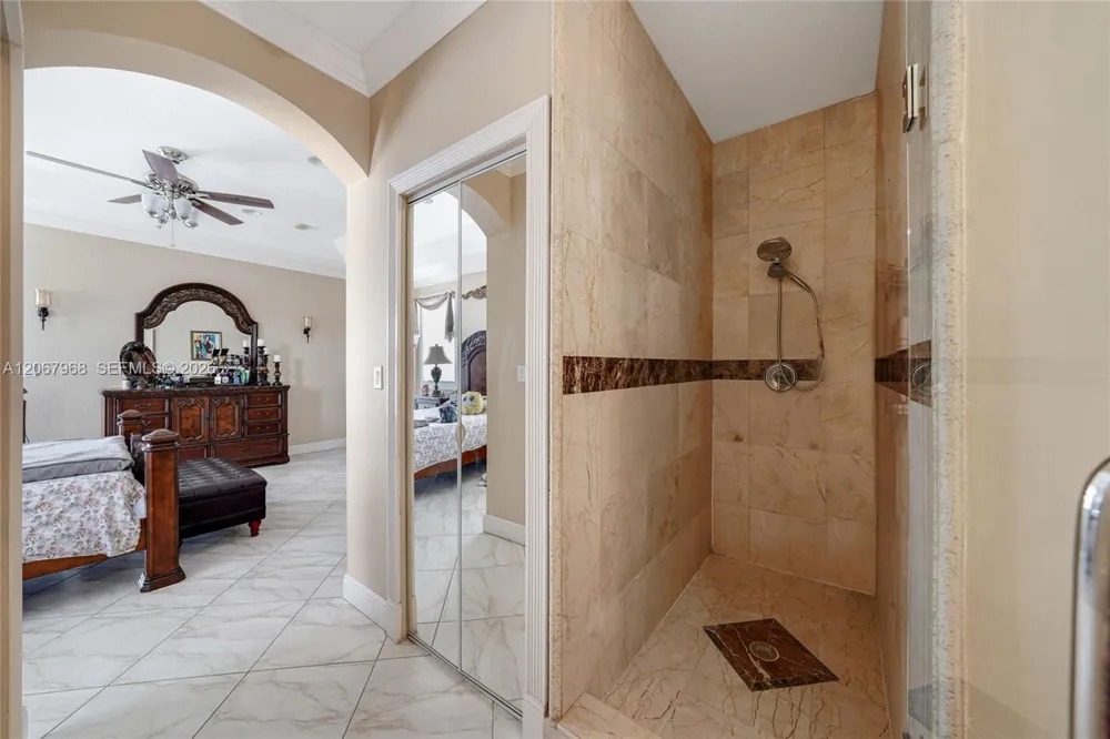 2250 SW 155th Ave Miami, FL 33185
