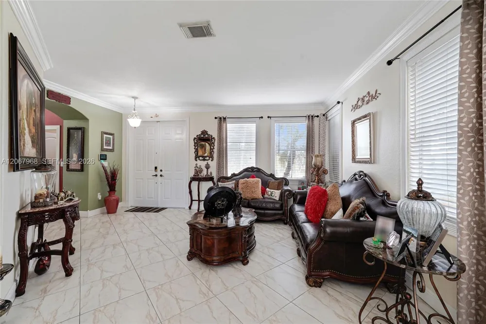 2250 SW 155th Ave Miami, FL 33185