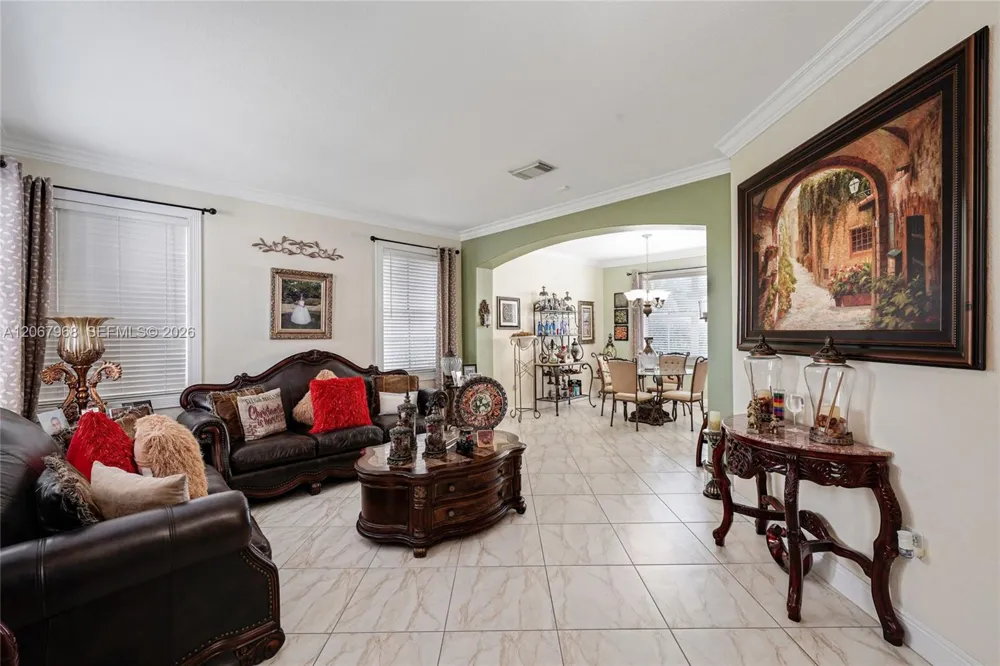 2250 SW 155th Ave Miami, FL 33185