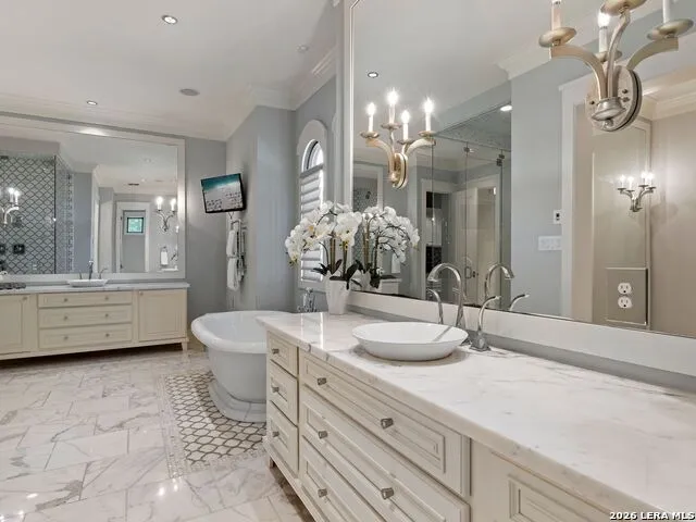 7 Via Aragon San Antonio, TX 78257
