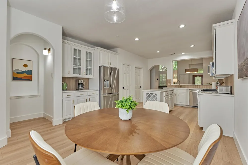 27 Medley Lane The Woodlands, TX 77382