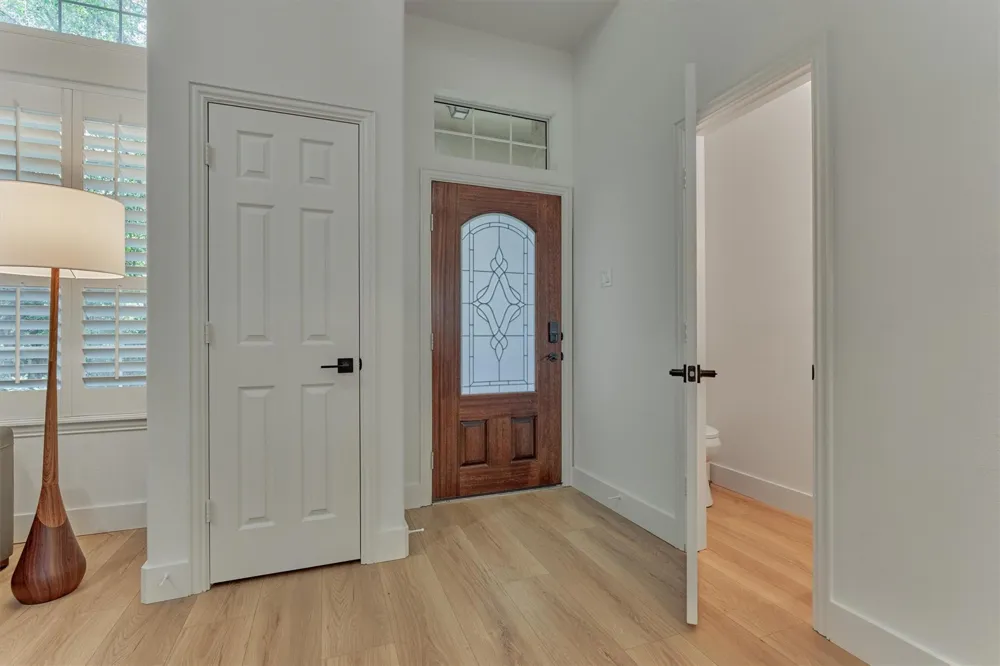 27 Medley Lane The Woodlands, TX 77382