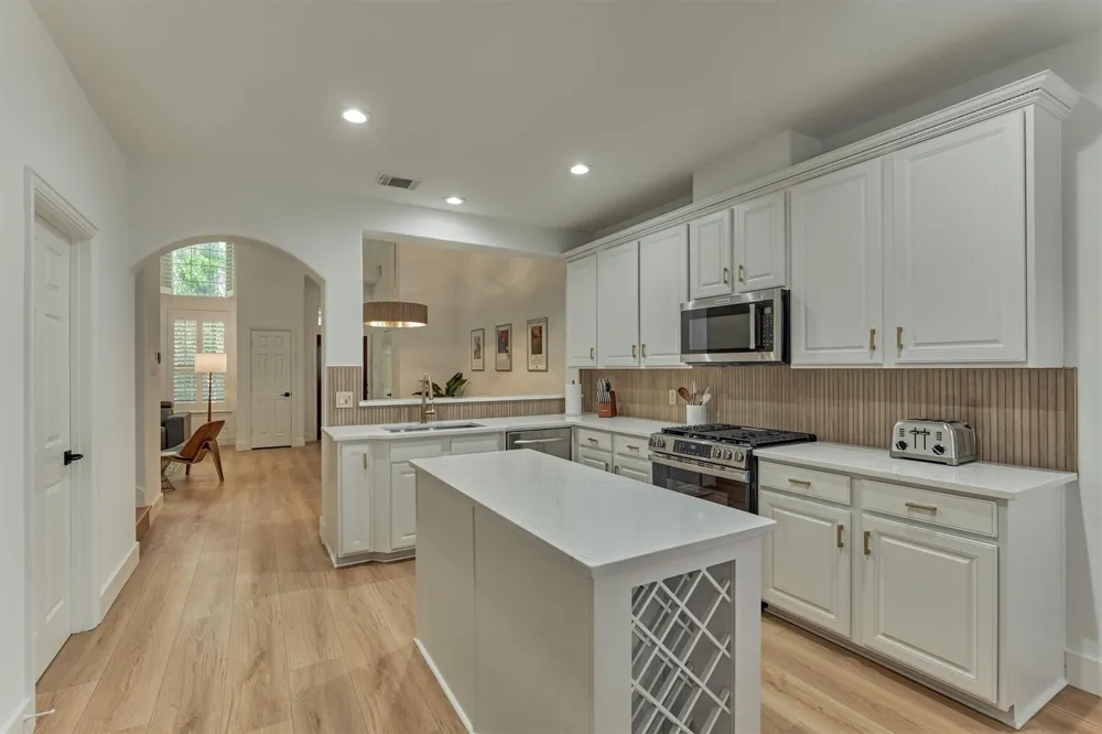 27 Medley Lane The Woodlands, TX 77382