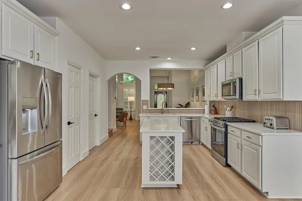 27 Medley Lane The Woodlands, TX 77382