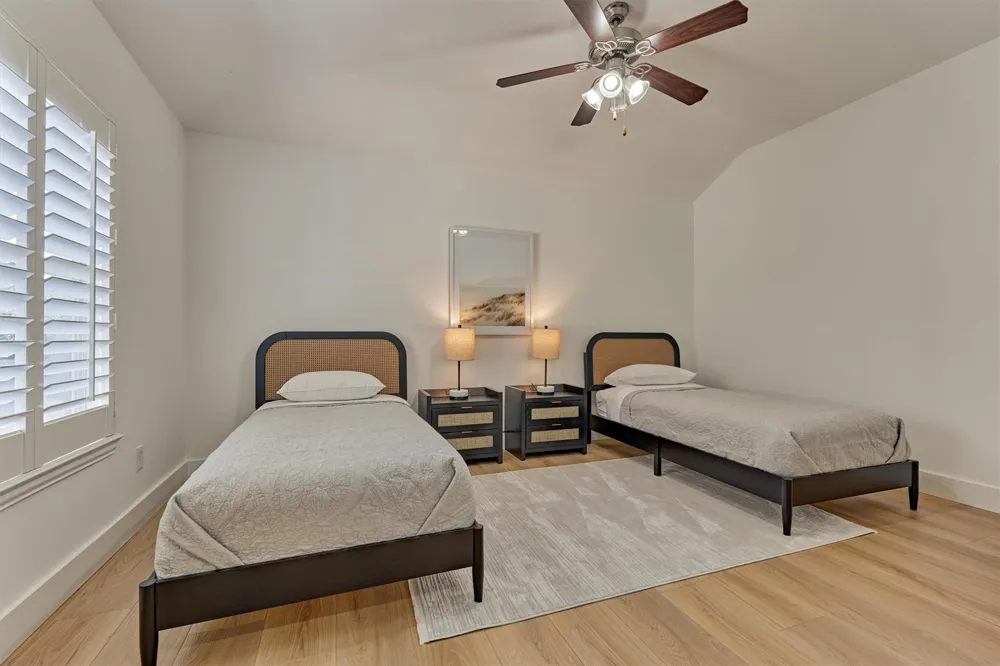 27 Medley Lane The Woodlands, TX 77382