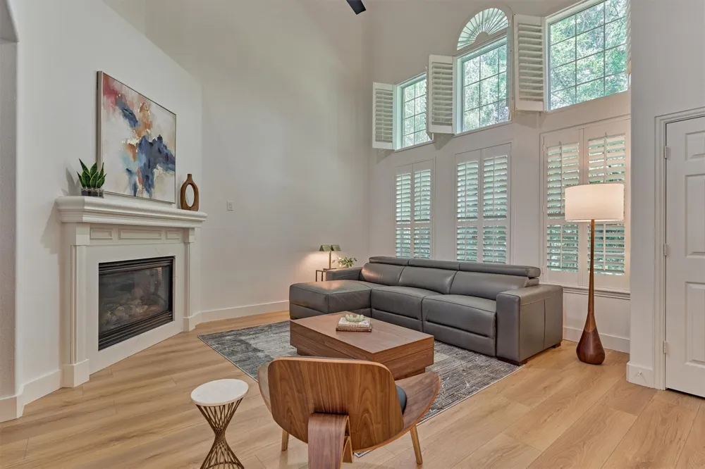 27 Medley Lane The Woodlands, TX 77382