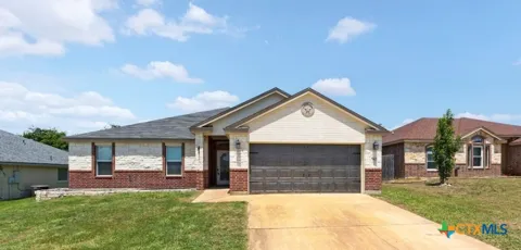 3907 Dewitt County Court