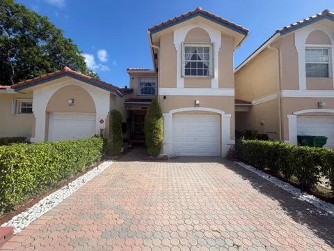 11608 NW 47TH COURT #11608