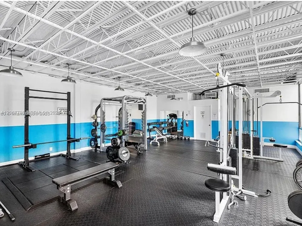 1500 S Ocean Dr #1E Hollywood, FL 33019