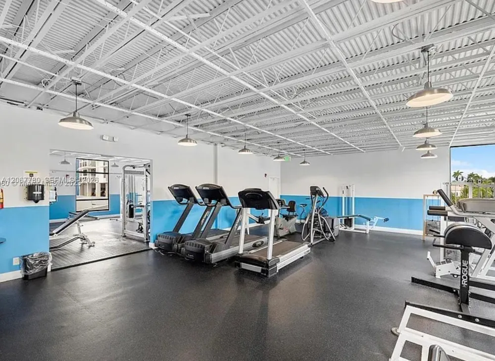 1500 S Ocean Dr #1E Hollywood, FL 33019