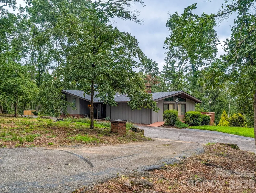 520 Washburn Road Spruce Pine, NC 28777