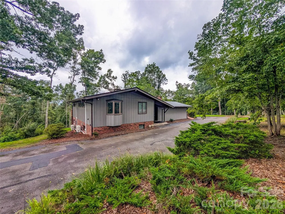 520 Washburn Road Spruce Pine, NC 28777