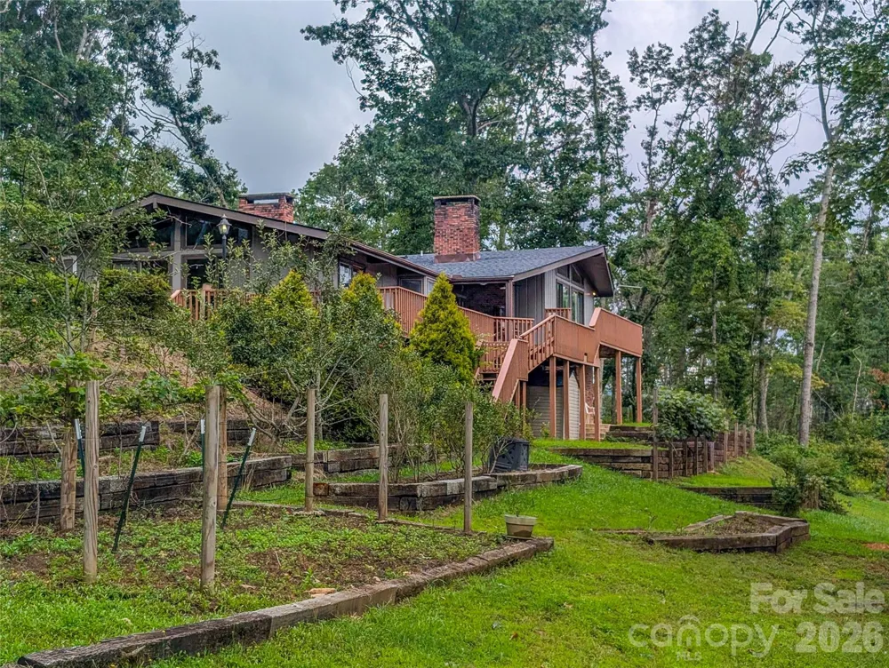 520 Washburn Road Spruce Pine, NC 28777