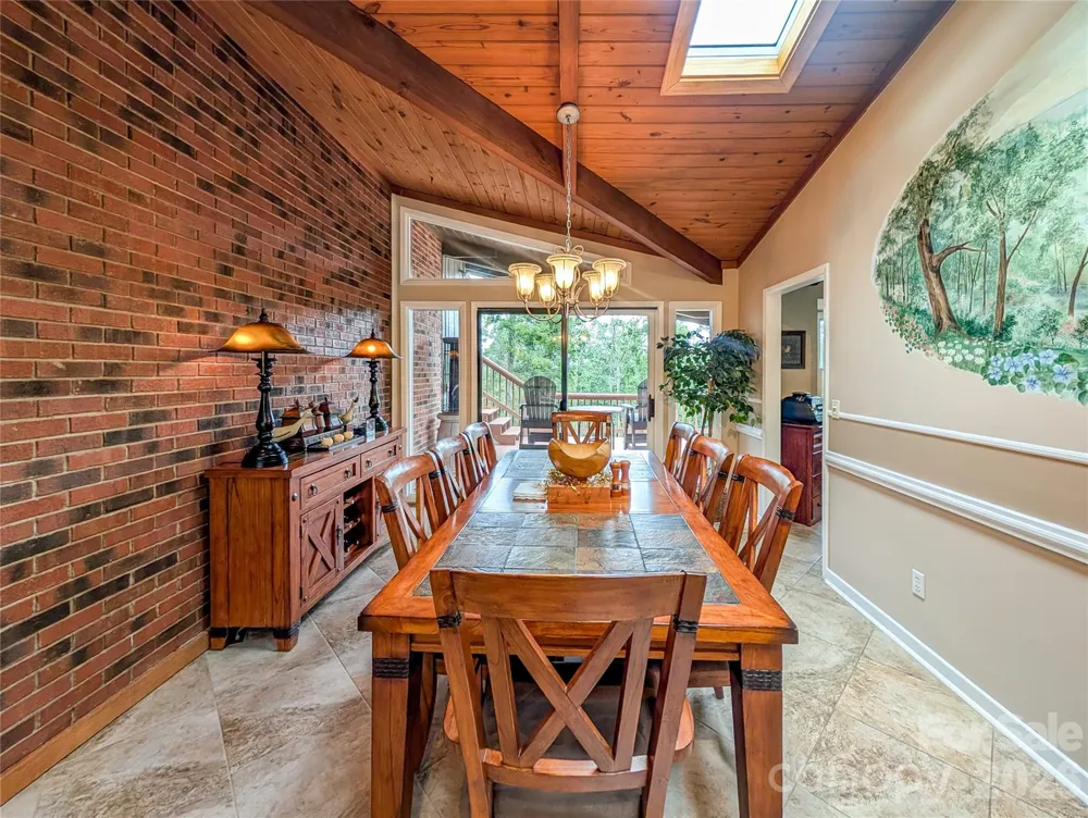520 Washburn Road Spruce Pine, NC 28777