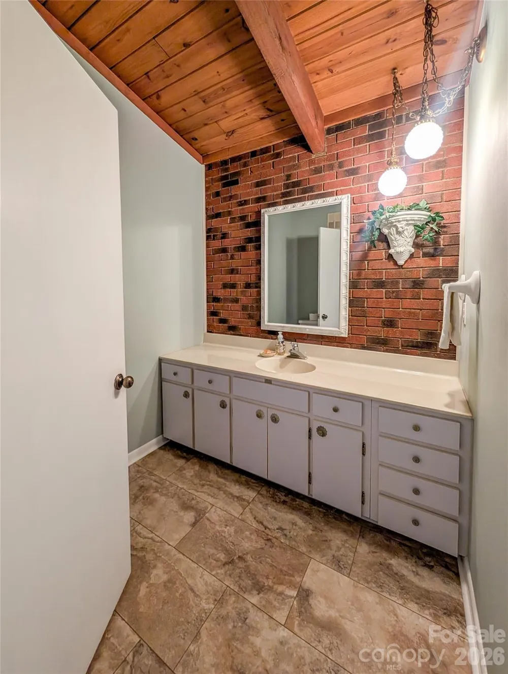 520 Washburn Road Spruce Pine, NC 28777