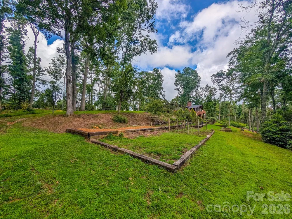520 Washburn Road Spruce Pine, NC 28777