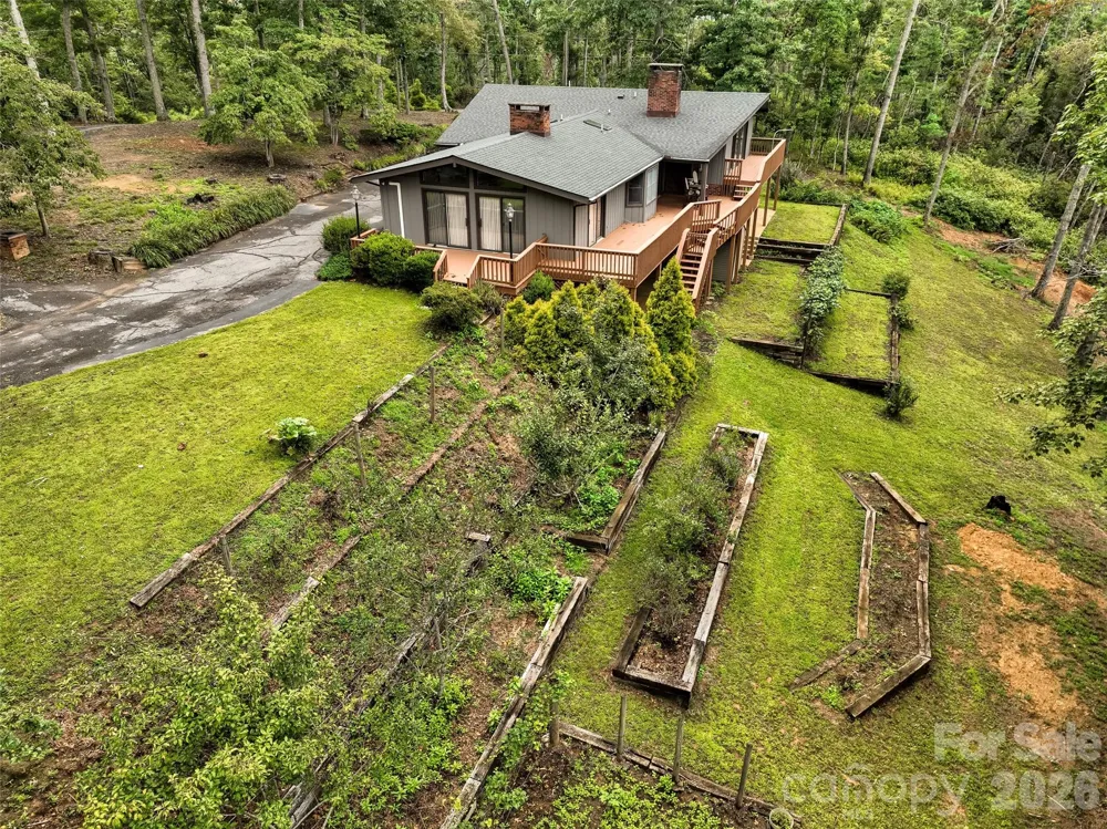 520 Washburn Road Spruce Pine, NC 28777