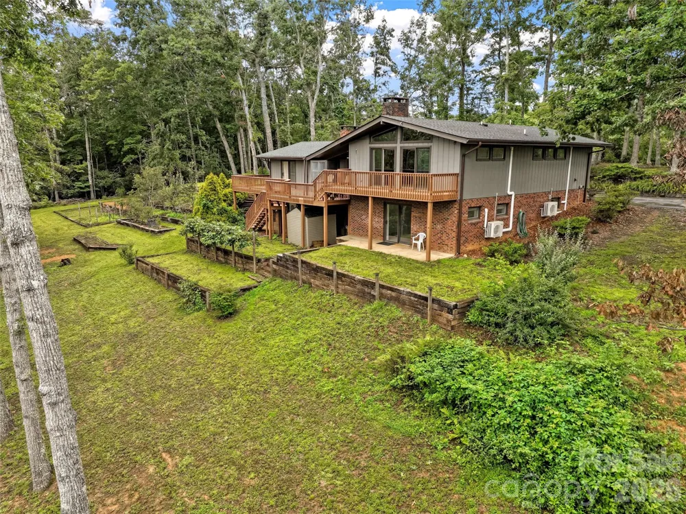 520 Washburn Road Spruce Pine, NC 28777